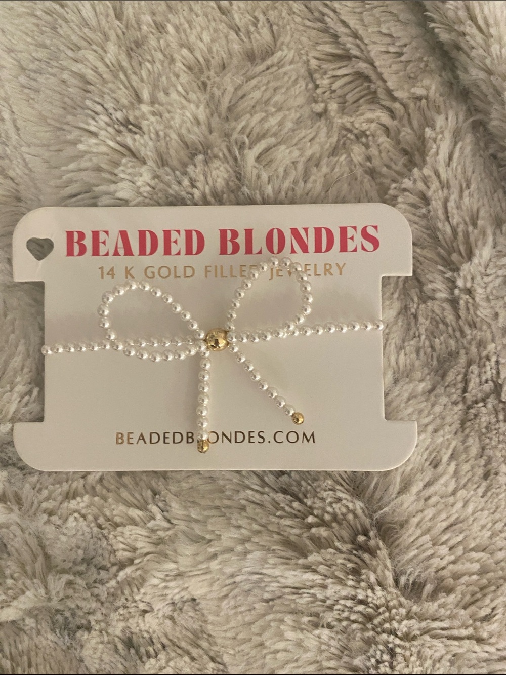 Beaded Blondes White Beaded Bracelet with Gold Accent Bow